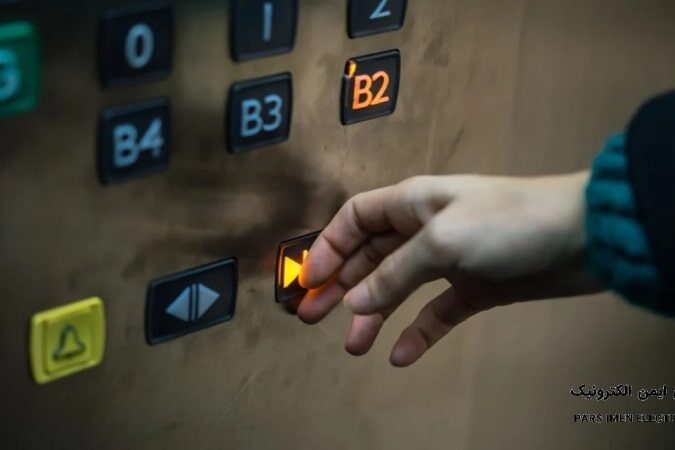 دلیل کار نکردن دکمه آسانسور دلیل کار نکردن دکمه آسانسور